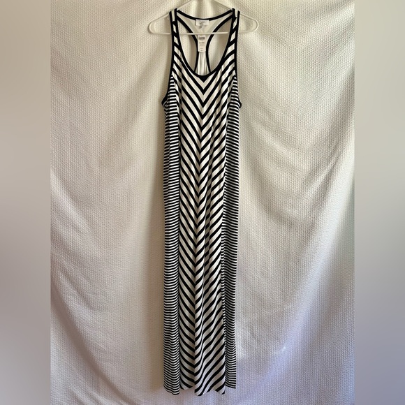Soma Dresses & Skirts - Soma Black White Striped Maxi Dress Built In Bra Racerback Side Slit XL NWT